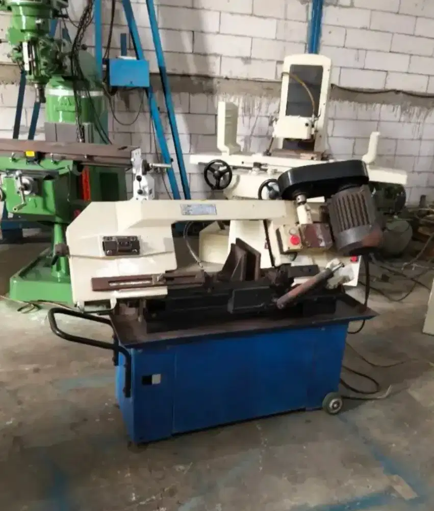 Bensaw Mesin Potong Besi