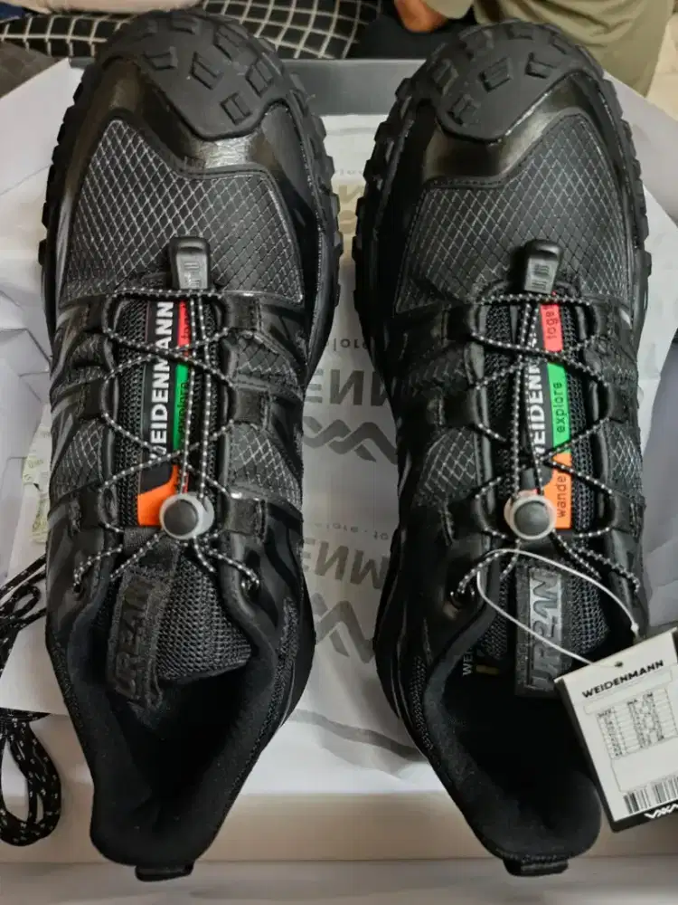 SEPATU OUTDOOR KEREN