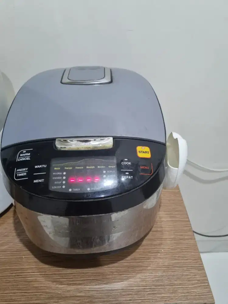 DIJUAL CEPAT Rice cooker yongma 2 liter beras
