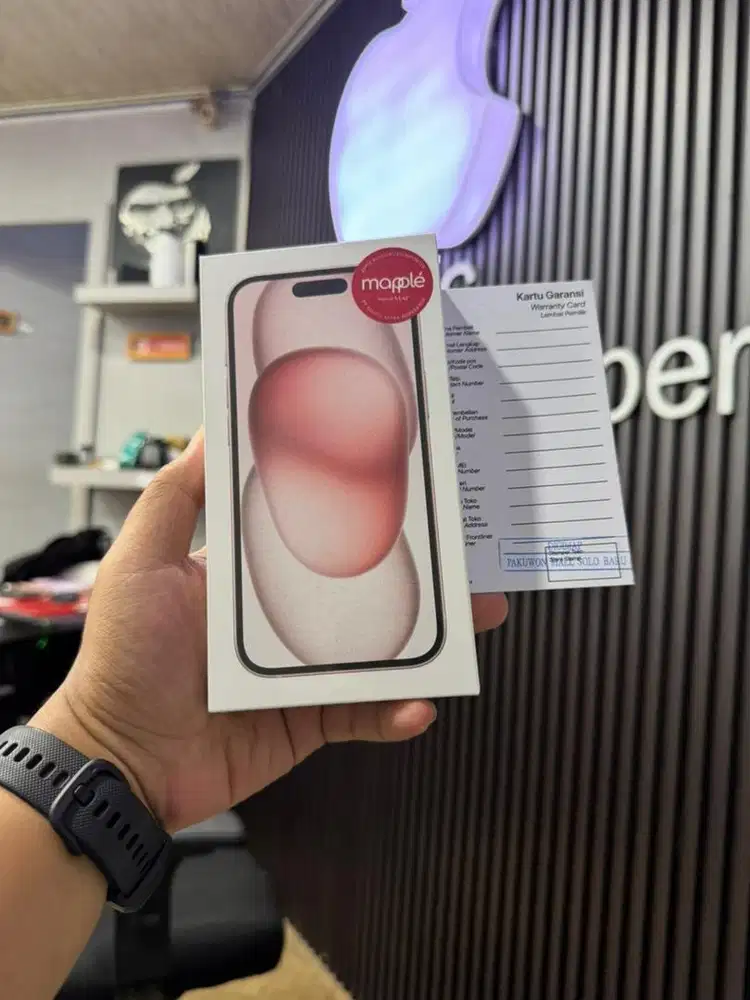 Iphone 15 128 pink garansi resmi