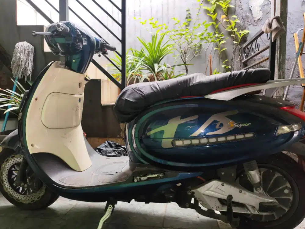Dijual Cepat Motor Listrik Uwinfly T5 2023 OTR