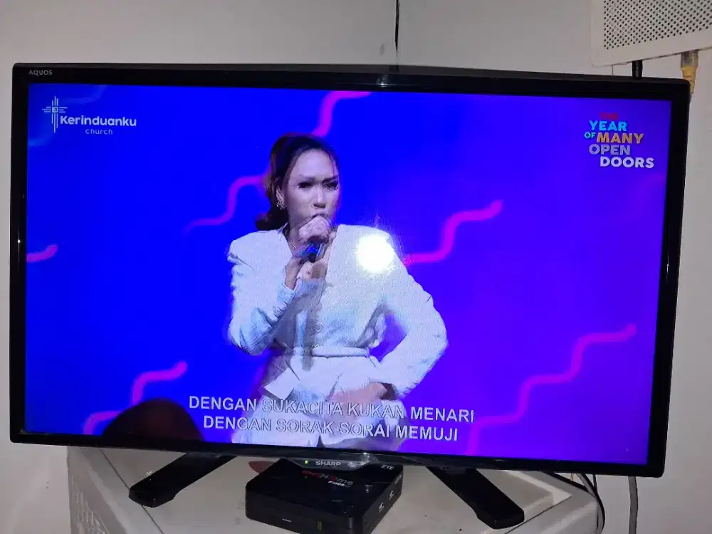 Tv merek Sharp 24