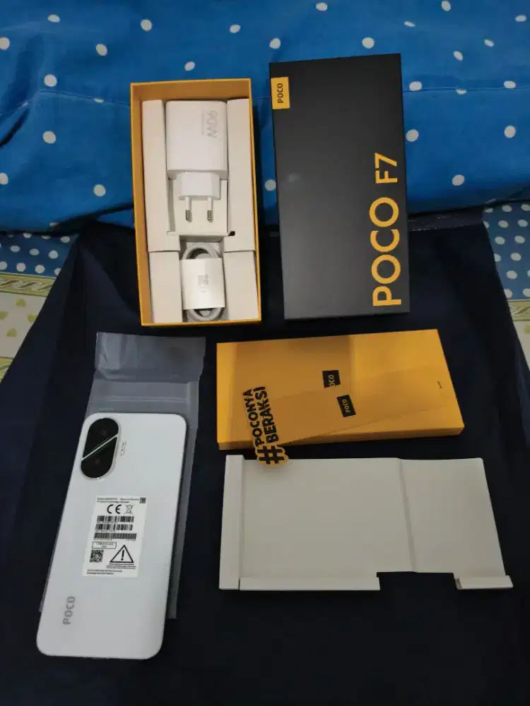 Handphone Poco F7 White Open Box (Nego Pertamax)