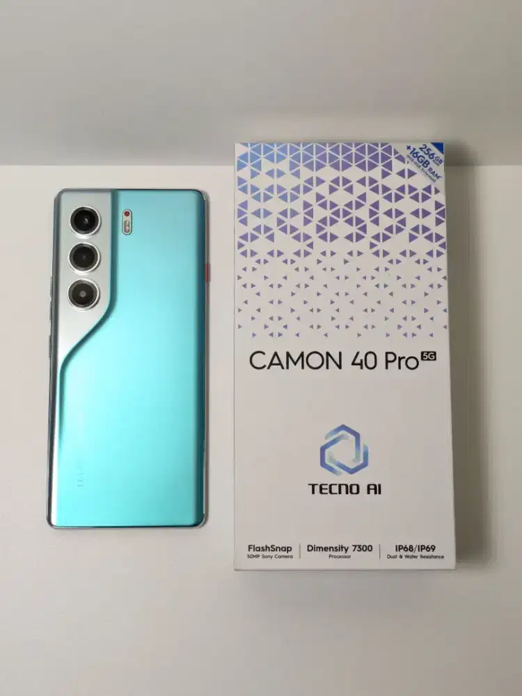 Tecno Camon 40 Pro 5G 8/256 Mulus