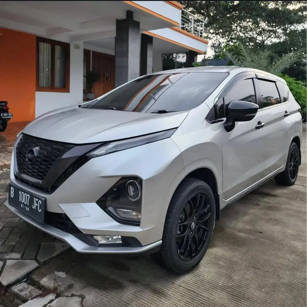 Nissan Livina VL AT 2019