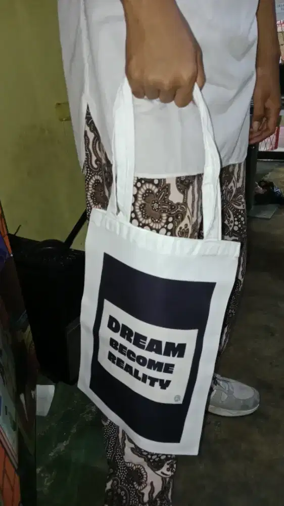 tote bag DREAM BECOME REALITY