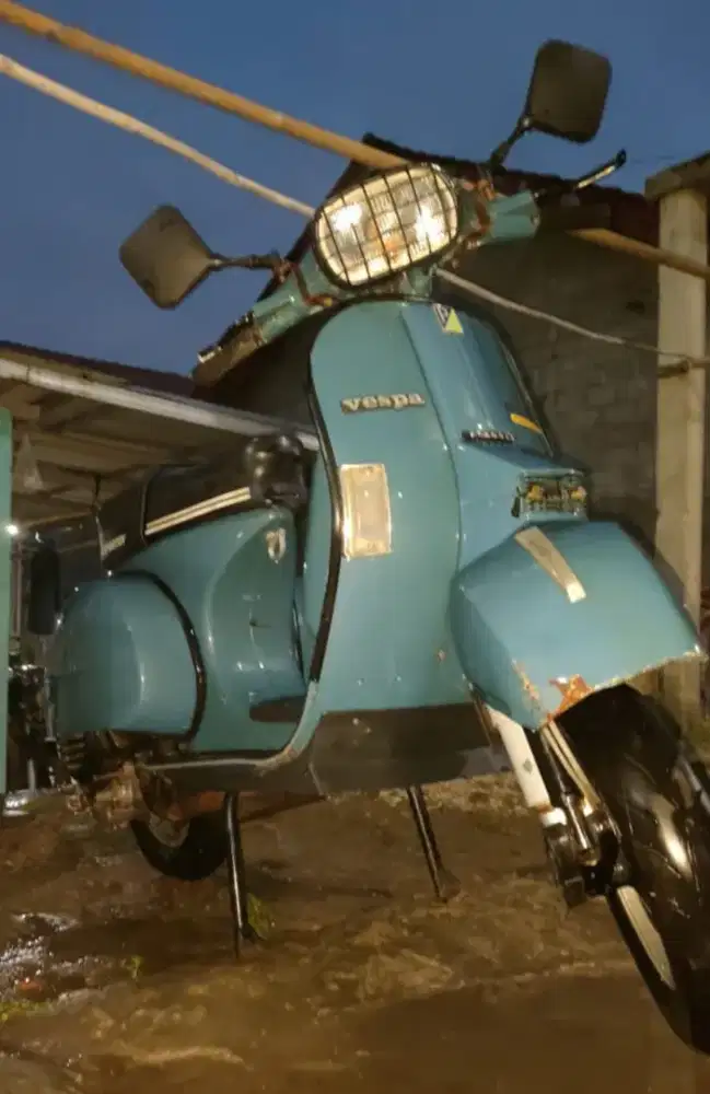 Vespa PX 150 tahun 1986