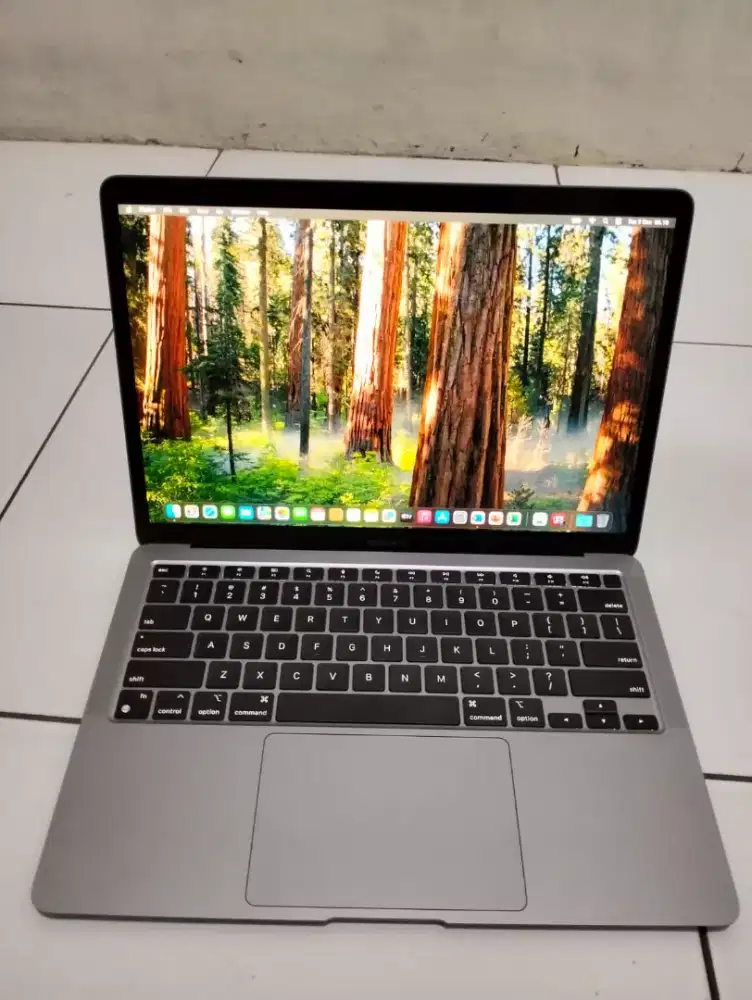 MacBook air M1 2020