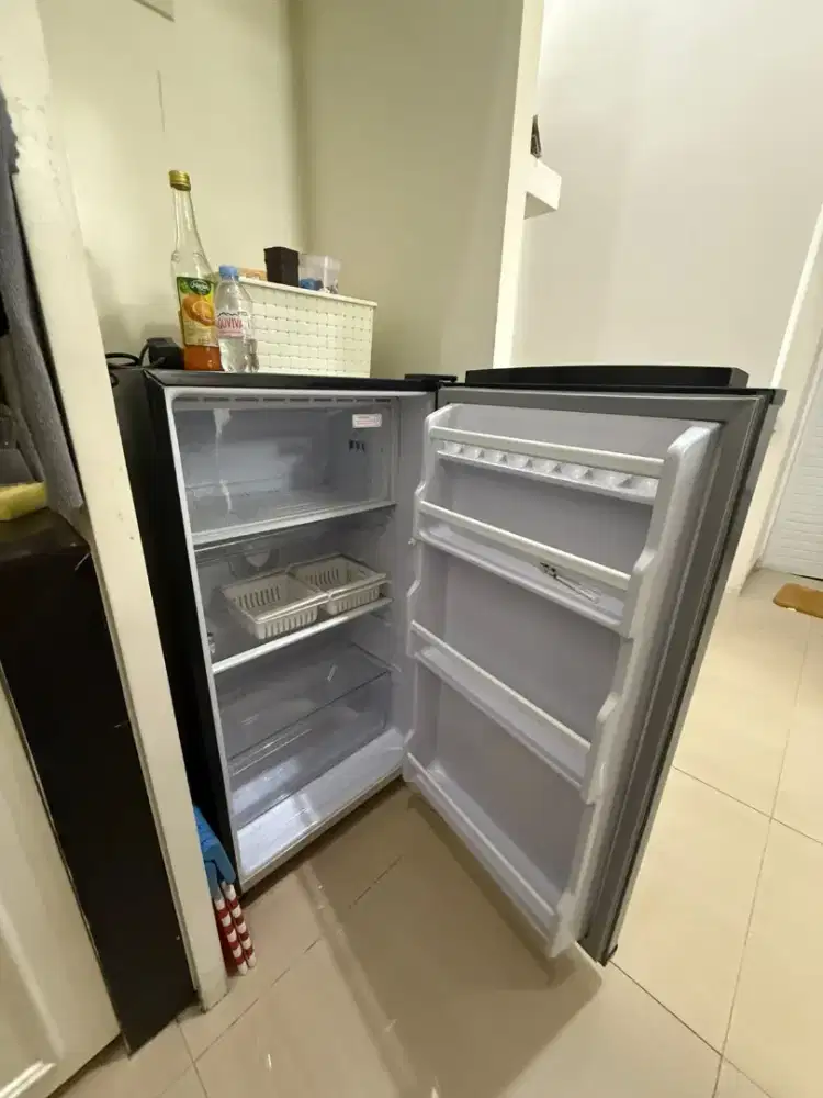 Kulkas 1 Pintu Bekas