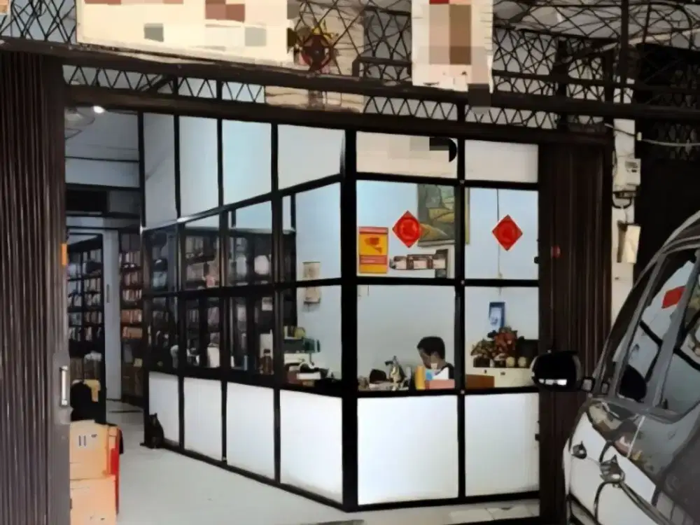 Dijual Rumah Toko di Jembatan Besi Pinggir Jalan Raya Jakarta Barat