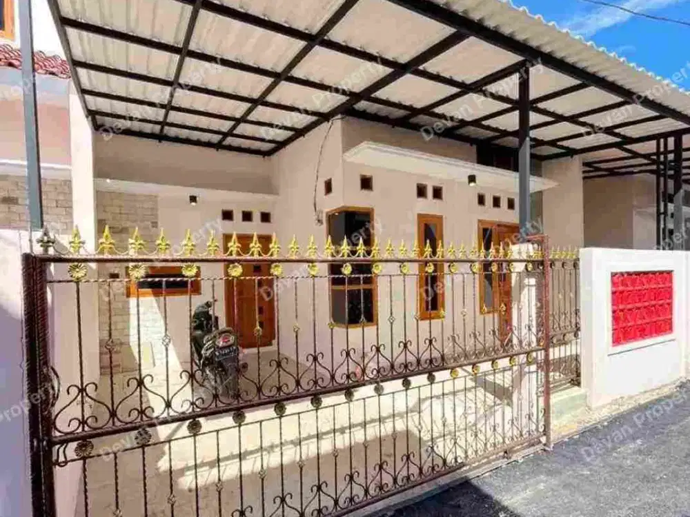 Lokasi pinggir jalan free canopi dan AC..