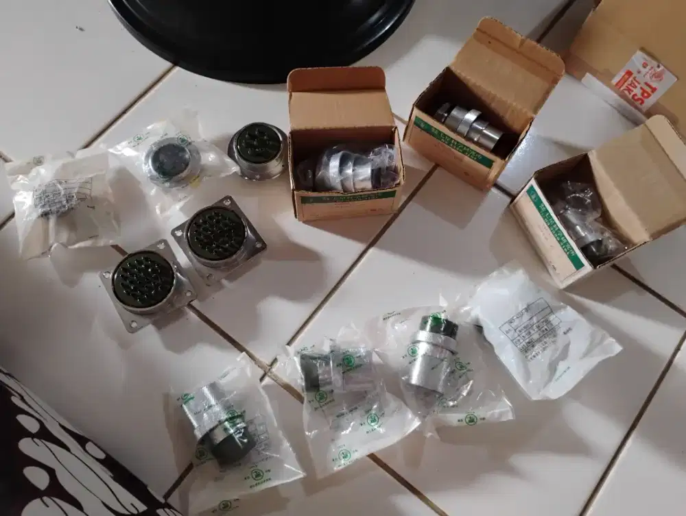 Metal connector nanaboshi baru jepang