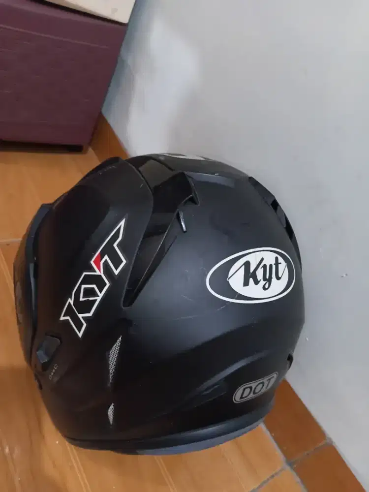 Helm KYT ori second