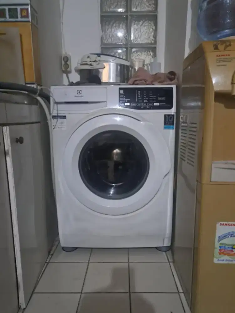 Di jual mesin cuci  laundry eltriduxe kapasitas 8kg