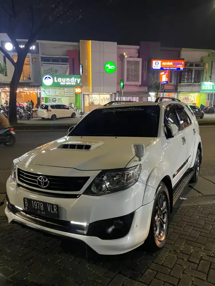 Dijual Fortuner TRD at thn 2014