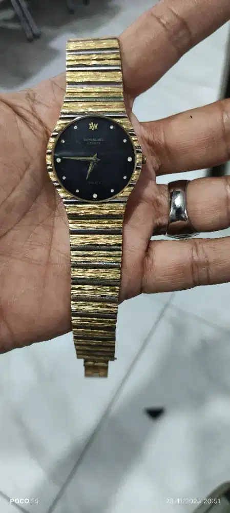 Jam tangan Raymond Weil