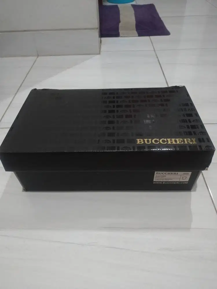 Sepatu Pantofel Buccheri 41 Hitam