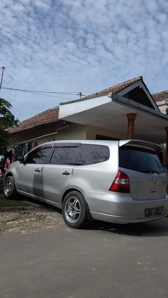 Nissan Grand livina 2007 Bensin