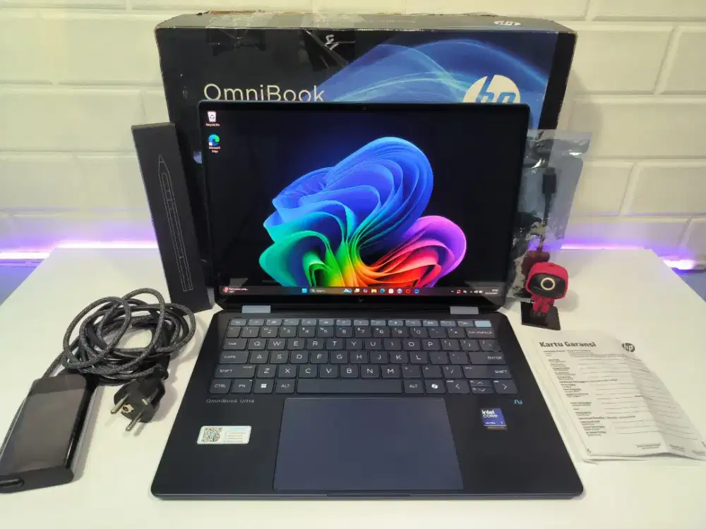 HP OmniBook Ultra Flip 14-fh0888TU Ultra 7-258V 32GB 1TB 14 2.8K OLED