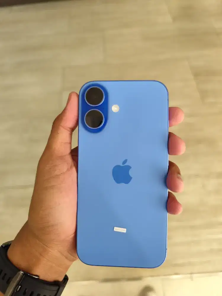 iPhone 16 Garansi resmi
