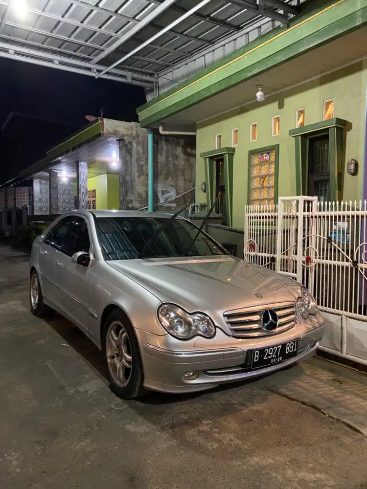 Mercy W203 C320 th 2001 AVANTGRADE (Rare)