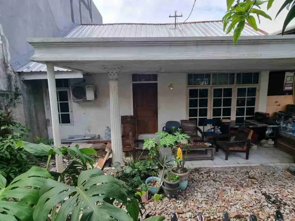 Dijual Rumah Hitung Tanah di Pancoran Jakarta Selatan