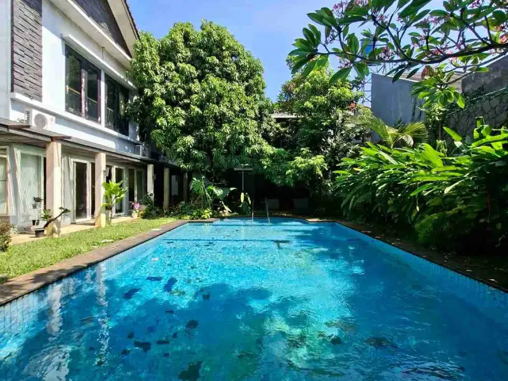 Cipete Cilandak Modern Tropical House Halaman Luas Dekat Citos