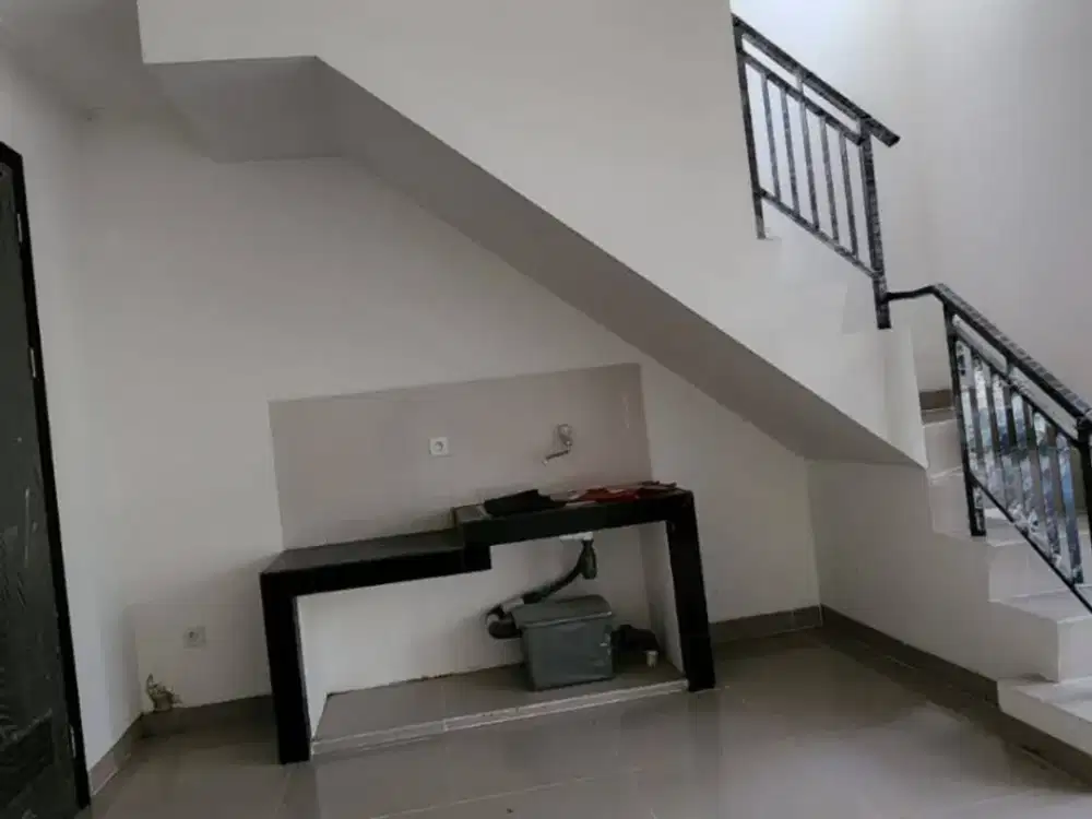 Turun Harga, Murah!! Rumah Baru 2 Lantai di Cluster Summerwood Sedayu City, Kelapa Gading Jkt Utara