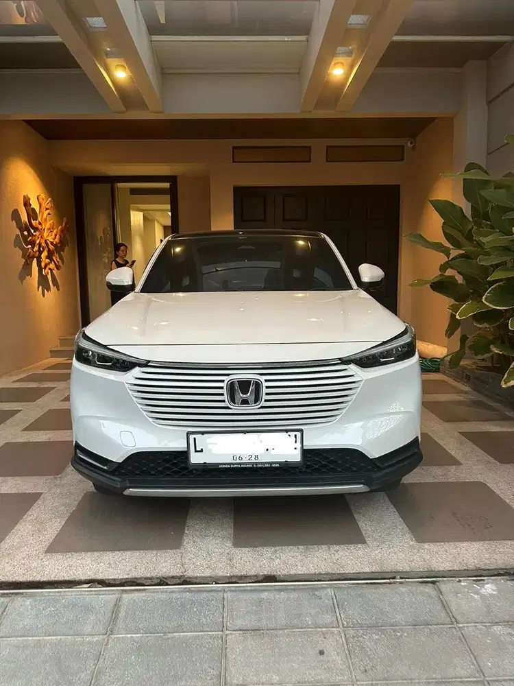 KM 38RB!! • HRV SE 2023 • Putih Mutiara • Cat ORI 100% • Mulus terawat