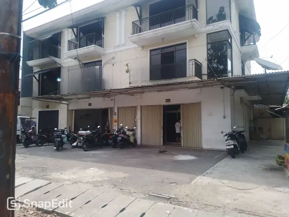 Disewakan Ruko 3 Lantai di Petukangan Selatan Pesanggrahan Jakarta Selatan