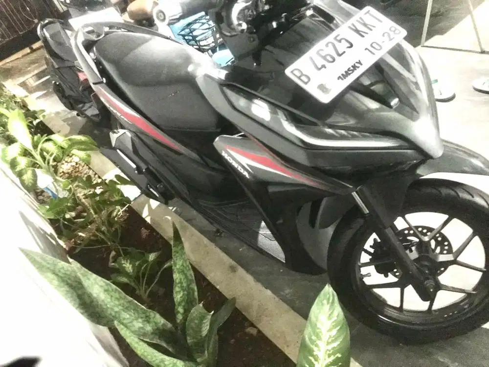 Di jual honda vario 125 tahun 2018