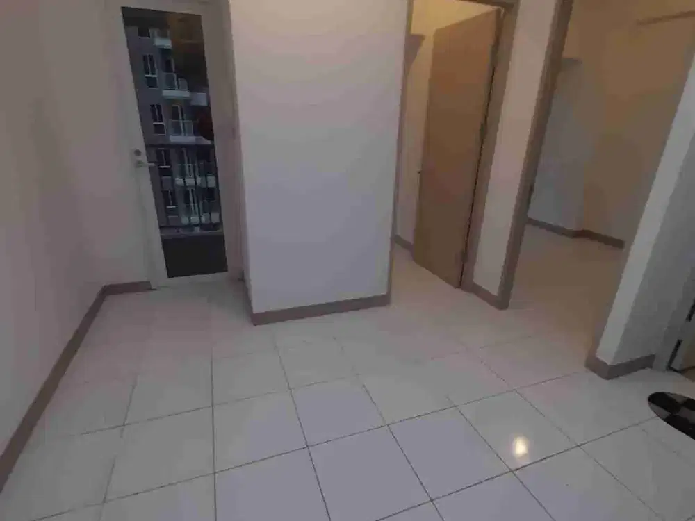 disewa termurah apartemen tokyo riverside pik 2 uk 36 ac 1