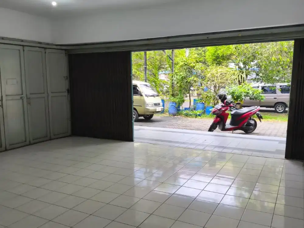 Ruko Strategis Jl. Batununggal Indah II depan Aloysius