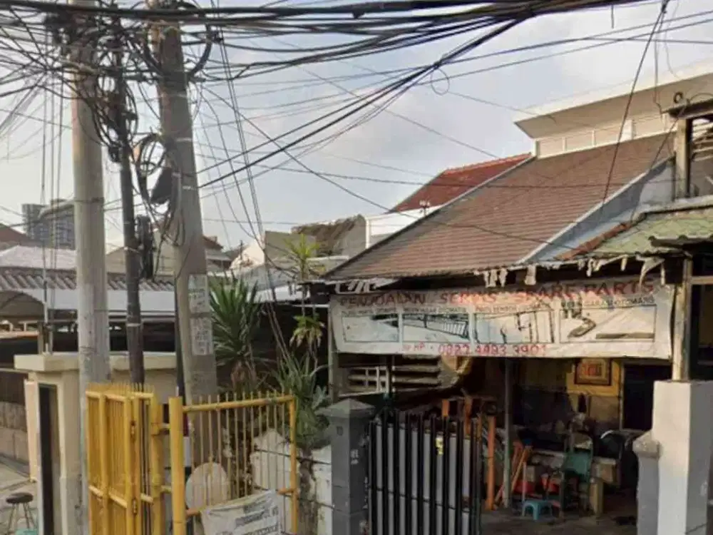 Rumah Simpang Darmo Permai