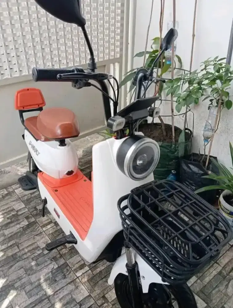 Sepeda listrik uwinfly df7