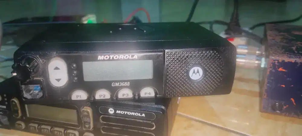 Radio motorola GM3688 vhf 25watt