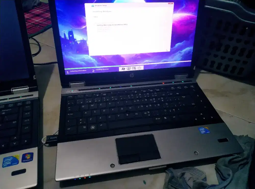 Laptop HP Elitee Book 8440P Core i5 laptop bandel baterai aman normal