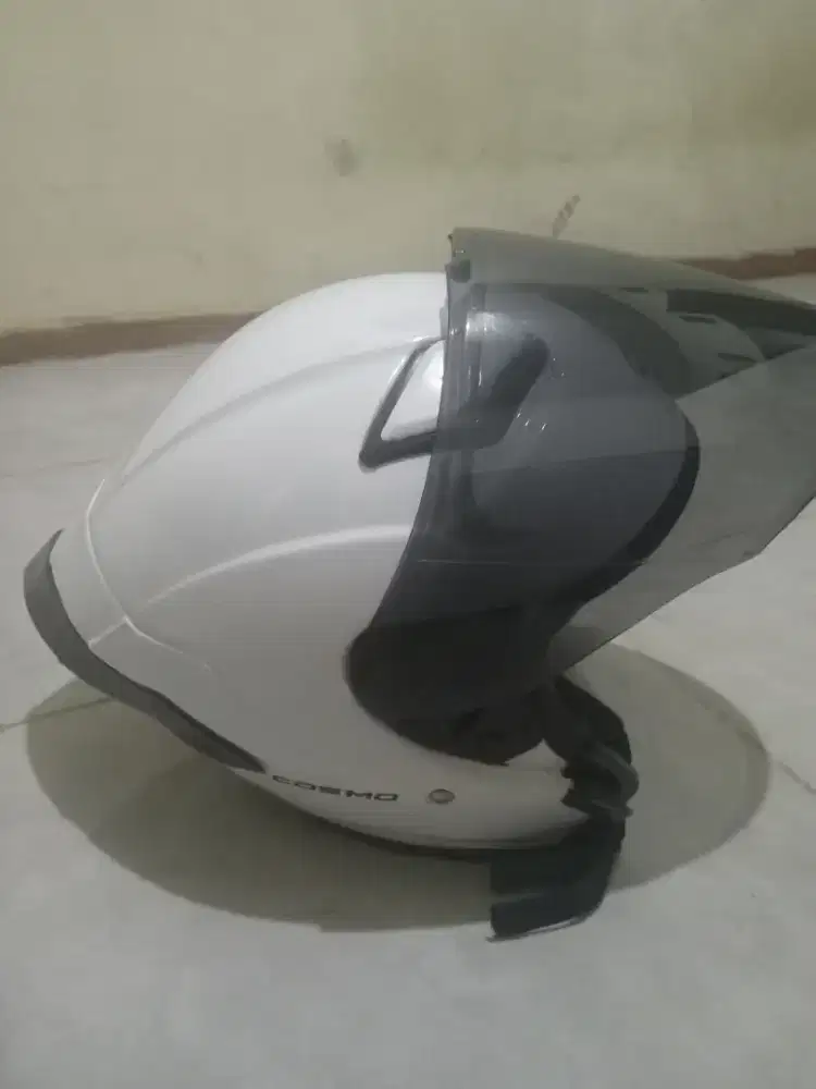 helm bekas bru 1 minggu pakai