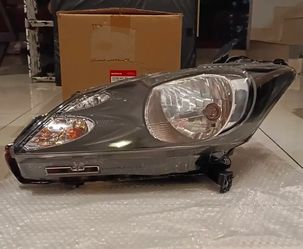 Head Lamp Honda Freed Kiri Original