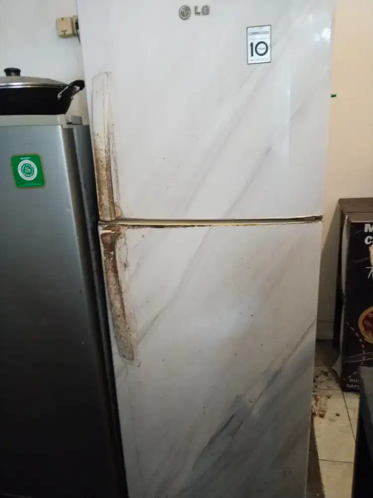 Kulkas 2 pintu siap pakai