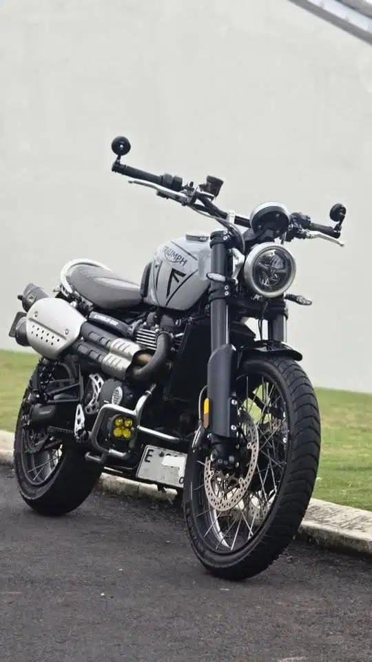 Triumph Scrambler X 1200 XE XC 900
