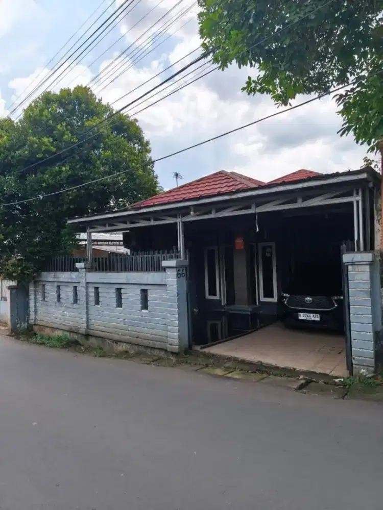 Rumah second dijual dekat stasiun, universitas 200m²(895jt)Bejo Depok