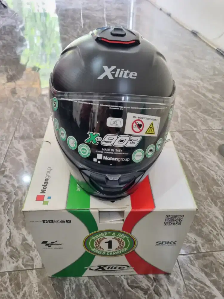 Helm Nolan Xlite 903R KARBON BNIB baru