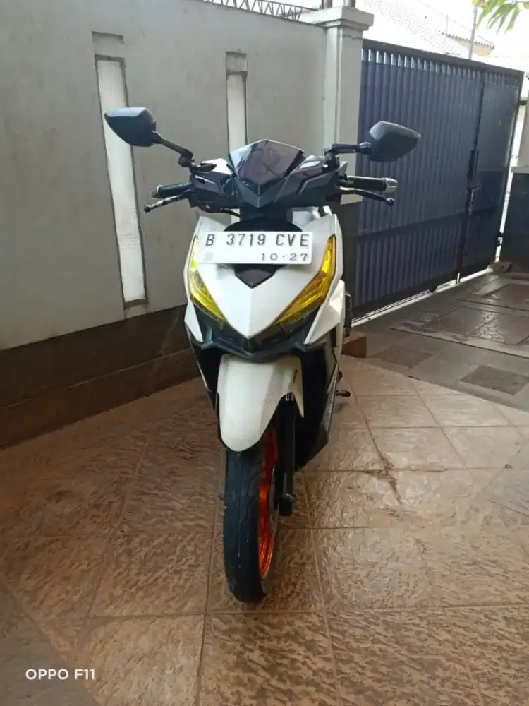 Honda Vario 125 - Putih