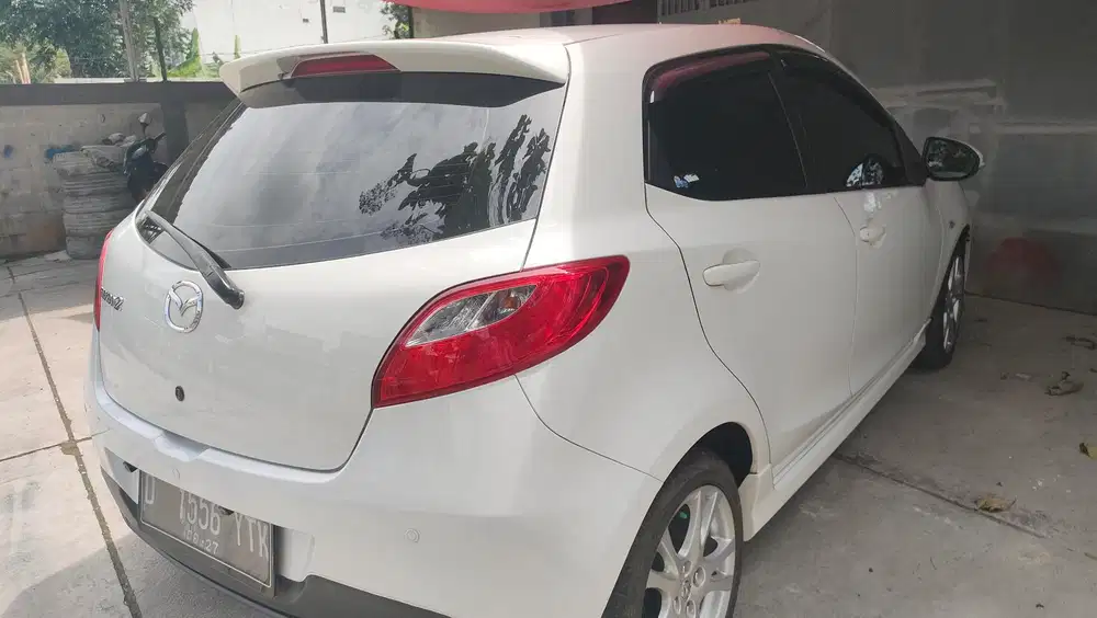 Mazda 2 2012 Bensin