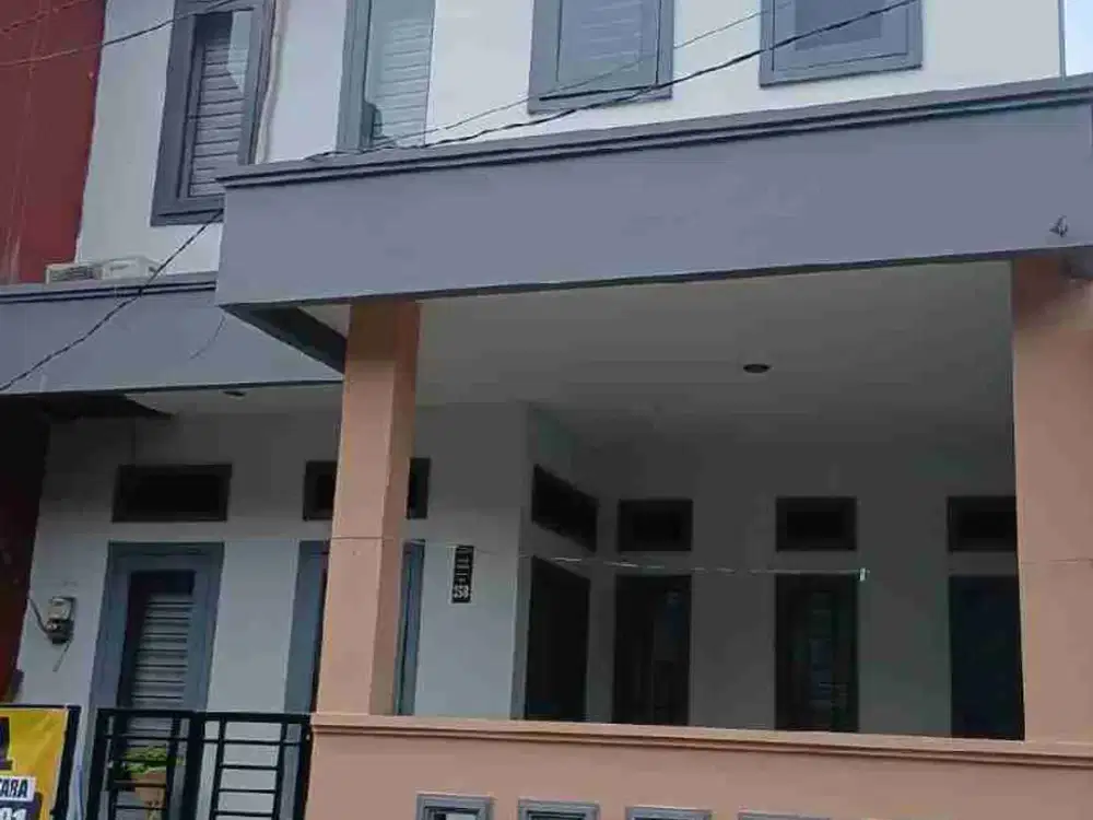 Rumah siap huni di perumnas Klender Jakarta Timur