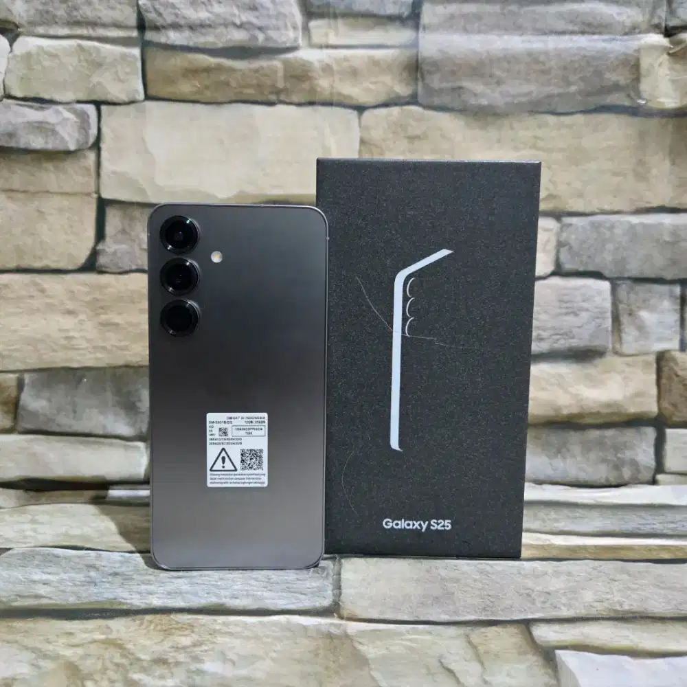 Samsung Galaxy S25 12/256 Fulset segel mulus 99% like new Garansi