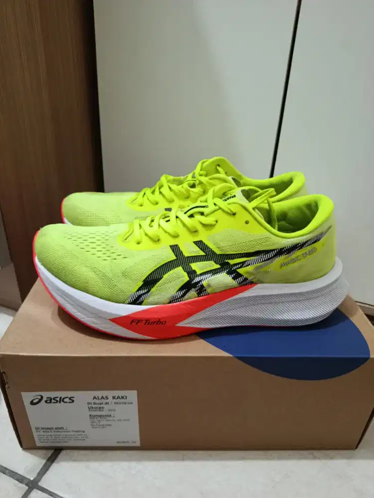 Running Shoes Asics Magic Speed 4