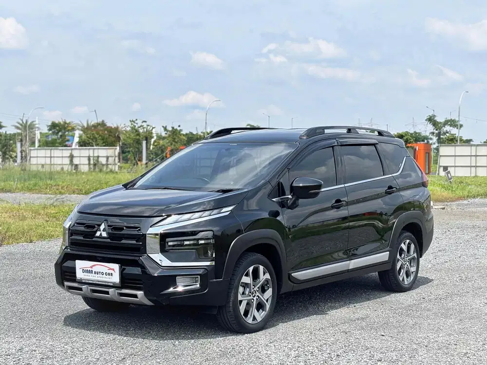 (16Rb) Xpander Cross Premium 2023 Matic Full Ori 30Jt *Dinar AutoCar*