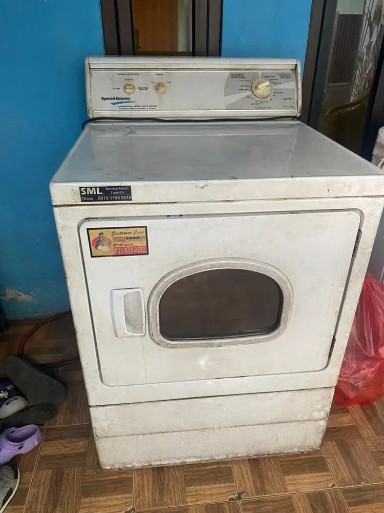 Mesin pengering laundry
